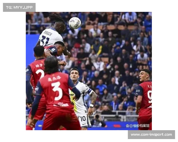 劳塔罗与对手冲突，裁判及时介入化解